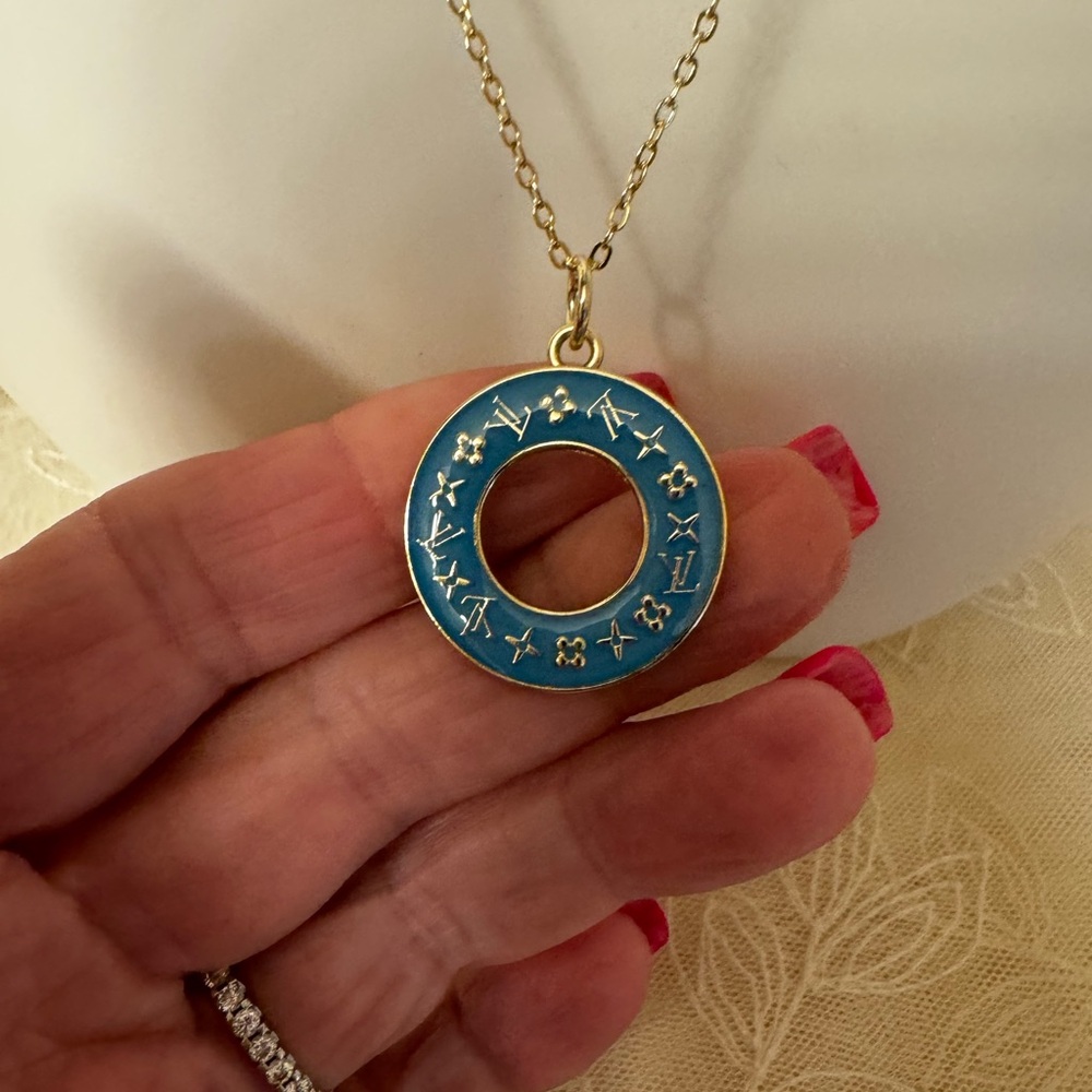 Louis Vuitton zipper pull necklace